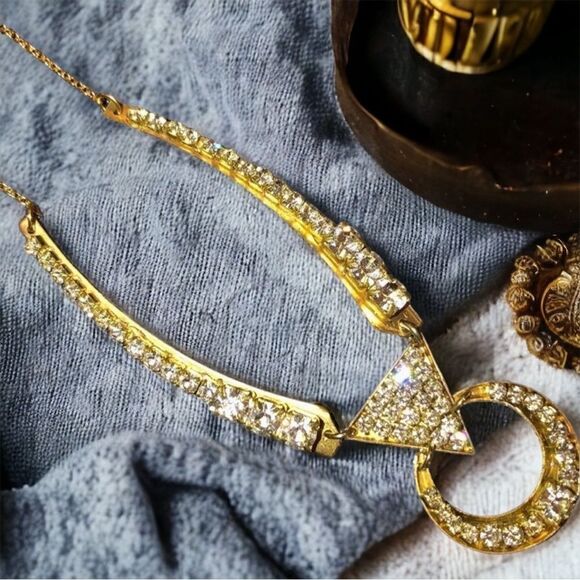 Sandy Hyun Cut Out Crystal Necklace Gold Tone - Picture 1 of 5